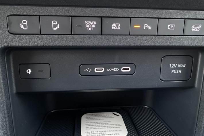 Grøn Kia PV5 fra 2025