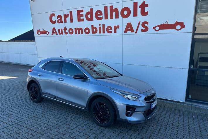 Sølv Kia XCeed fra 2021