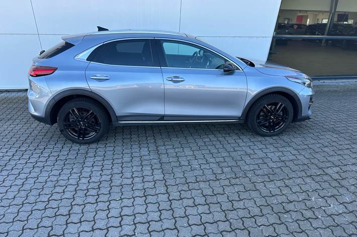 Sølv Kia XCeed fra 2021