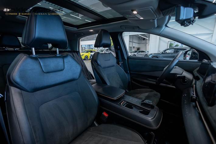 Sort Nissan Ariya fra 2024