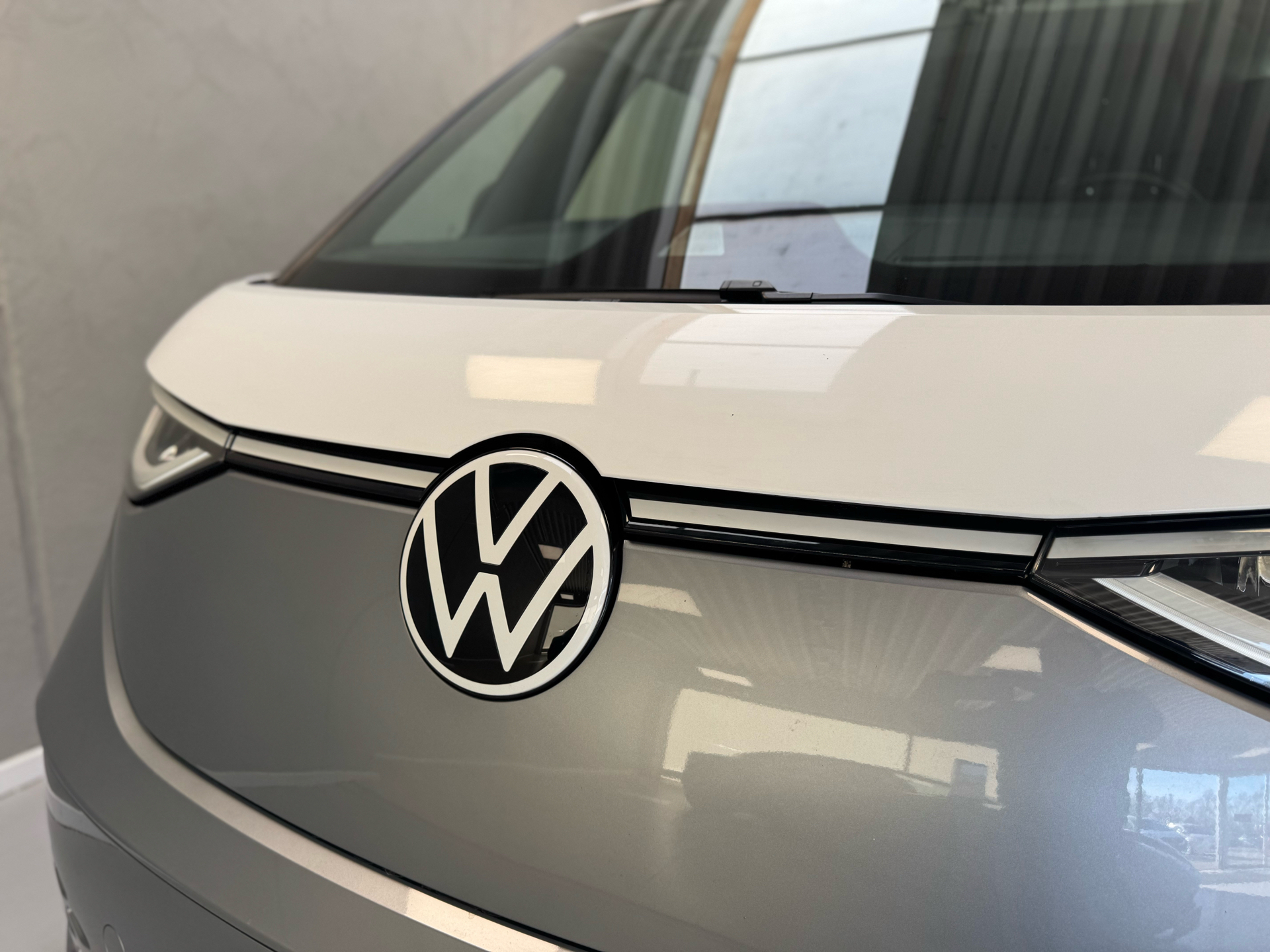 Sølv VW ID.Buzz Cargo fra 2023