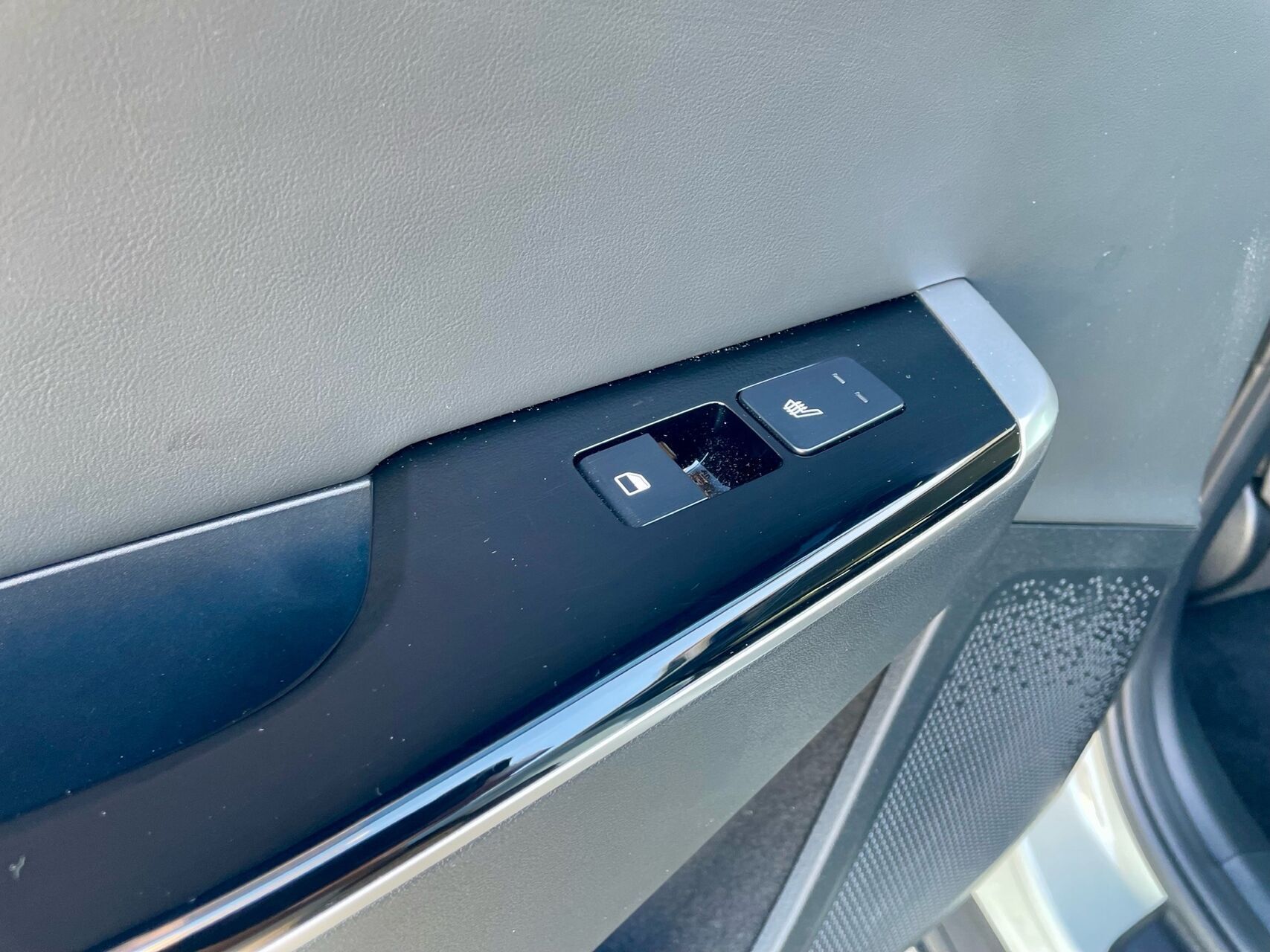 Hvid Kia EV6 fra 2025