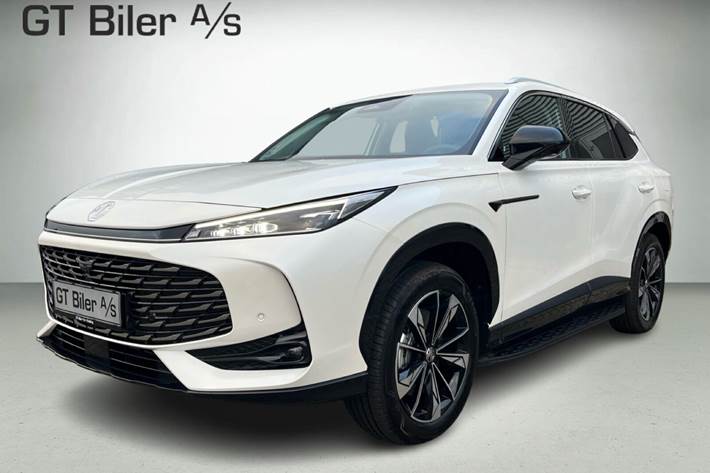 Hvid MG HS fra 2025 set udefra