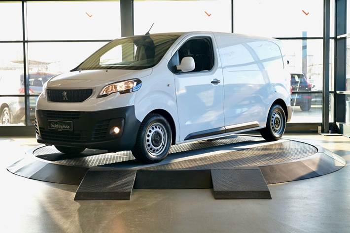 Hvid Peugeot Expert fra 2018