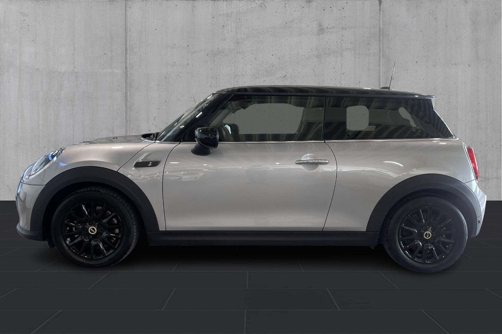 Mini Cooper SE Classic Trim