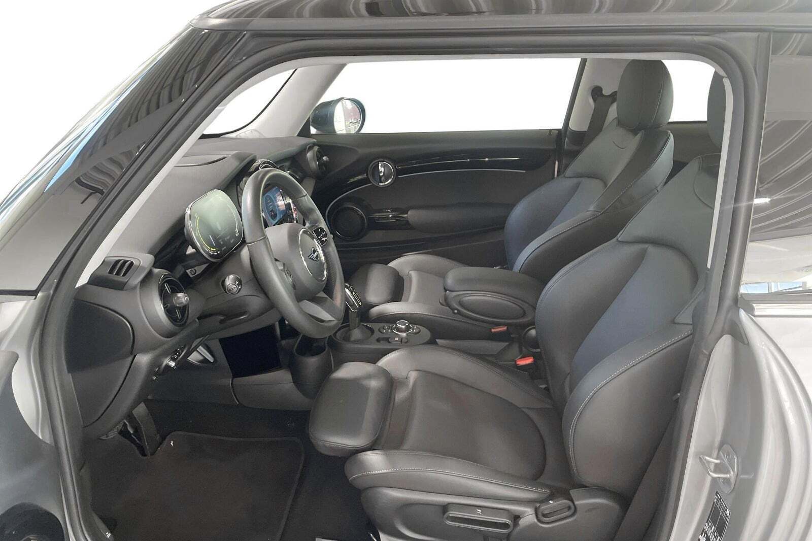 Mini Cooper SE Classic Trim