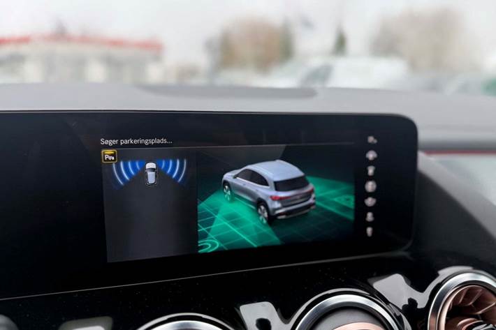 Sort Mercedes EQA250 fra 2023