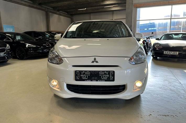 undefined Mitsubishi Space Star fra 2015