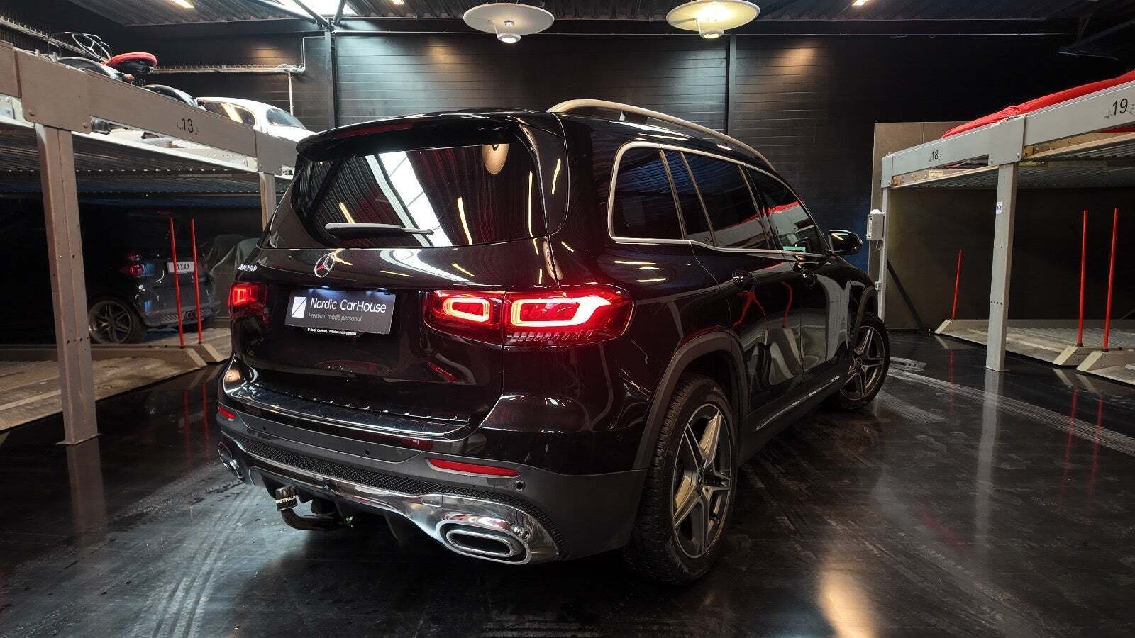 Sort Mercedes GLB250 fra 2021