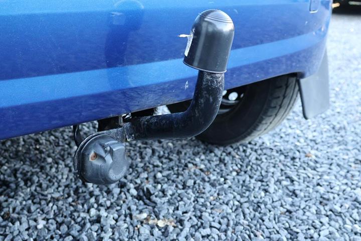 Blå Fiat Panda fra 2004 set udefra