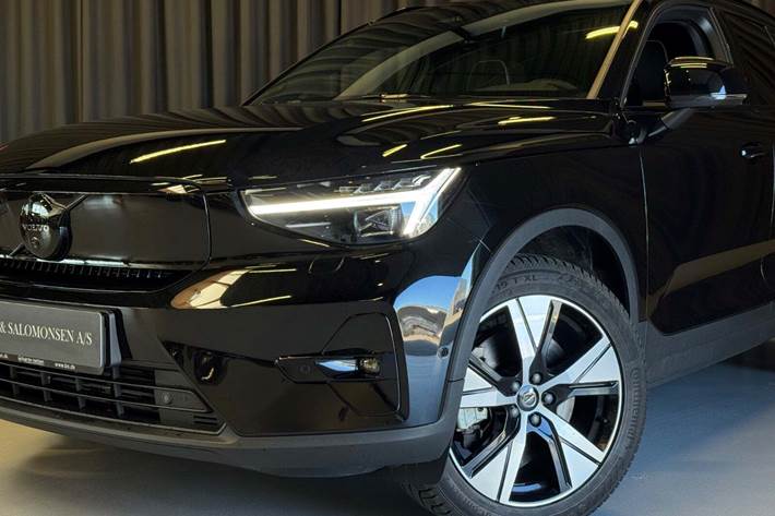 Sort Volvo EX40 fra 2026
