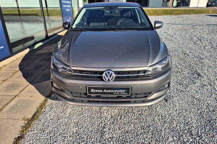 Grå VW Polo fra 2018