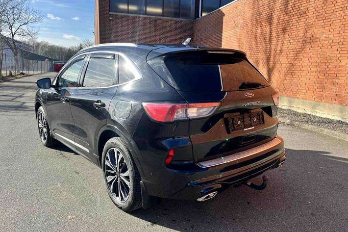 Sort Ford Kuga fra 2022