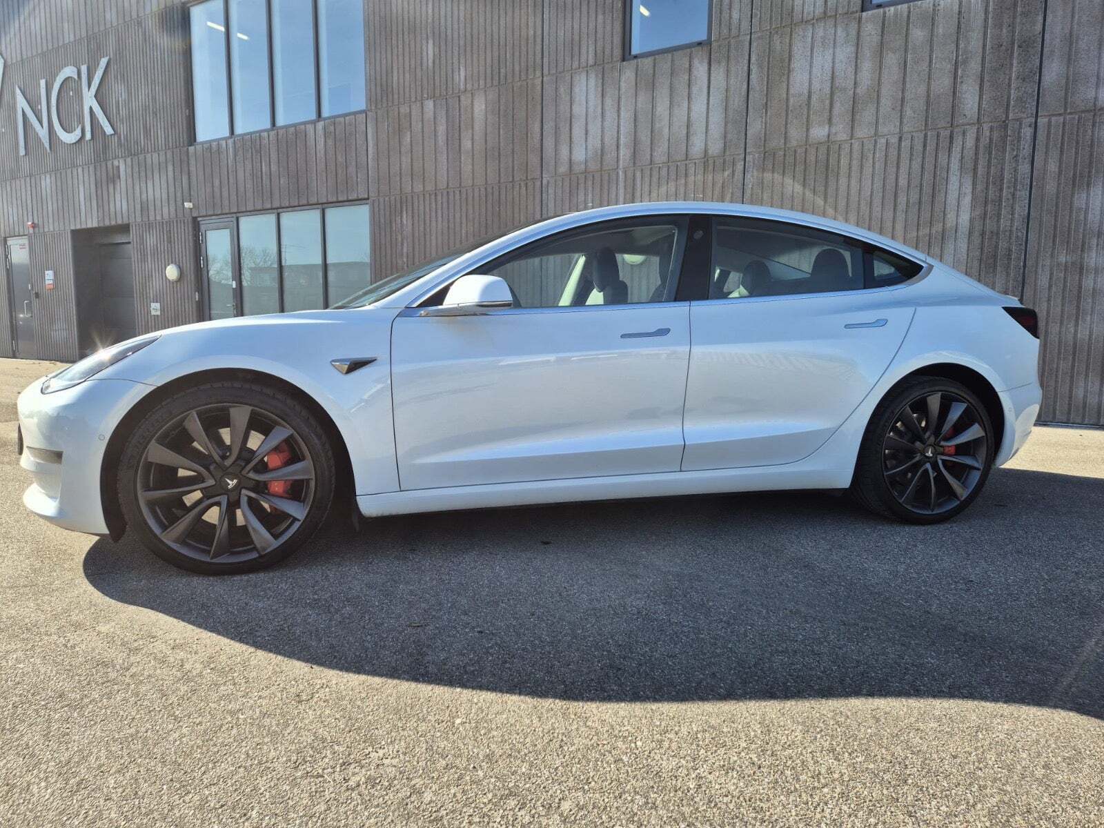 Tesla Model 3 Performance AWD