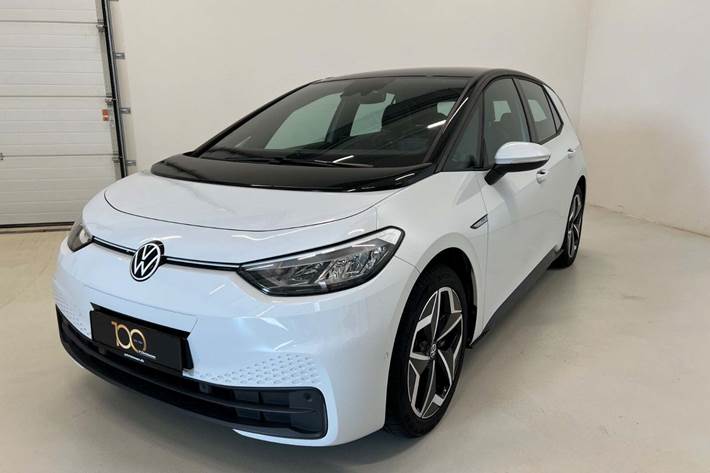 Hvid VW ID.3 fra 2022 set udefra