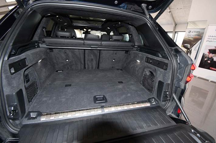 Sort BMW X5 fra 2022