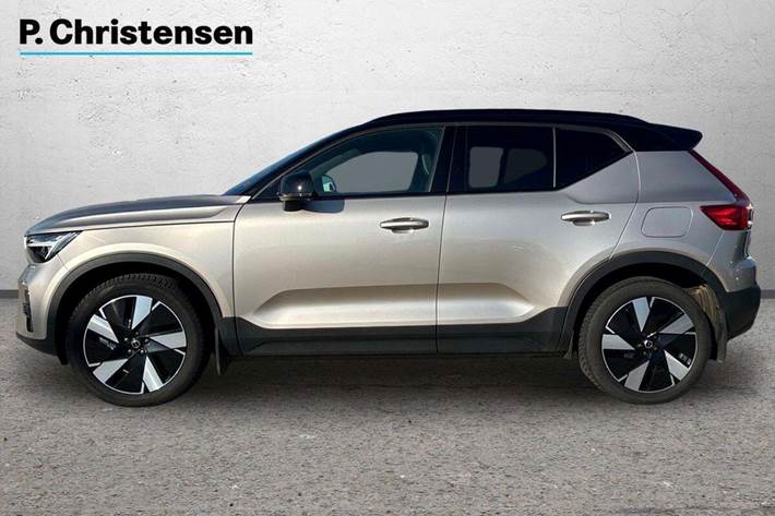 Orange Volvo XC40 fra 2024