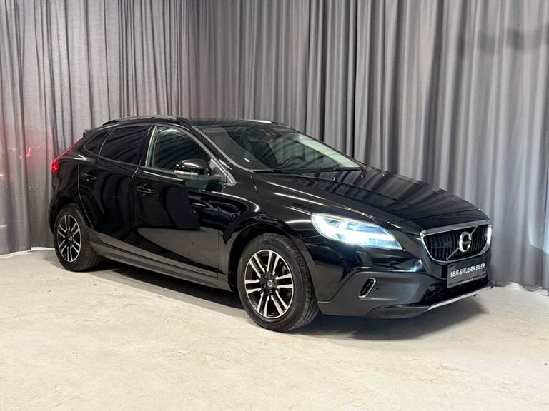 Volvo V40 CC 2,0 D3 150 Momentum aut.