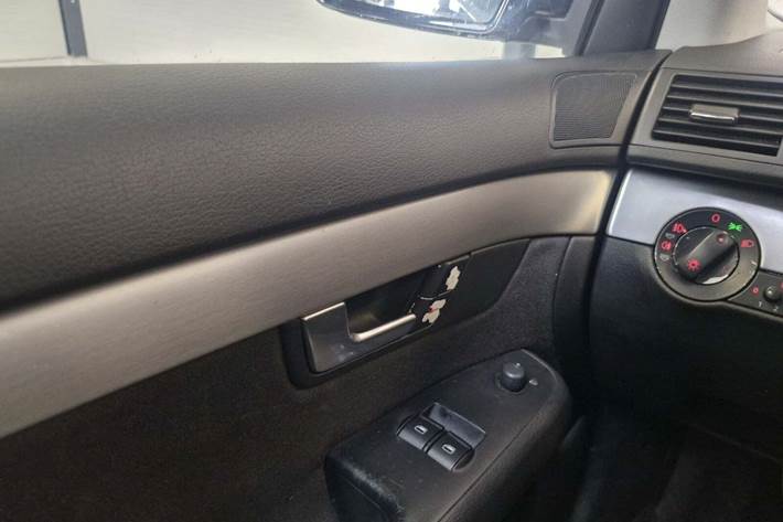 Sort Audi A4 fra 2006