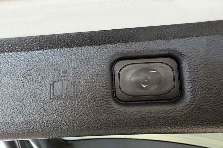 Hvid Ford S-MAX fra 2017