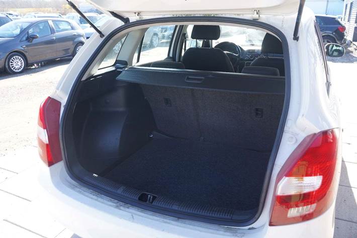 Hvid Skoda Fabia fra 2013