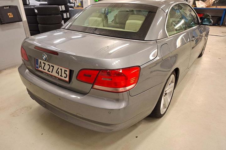undefined BMW 325d fra 2009 set udefra