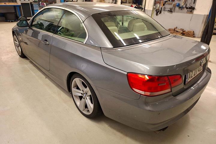 undefined BMW 325d fra 2009 set udefra