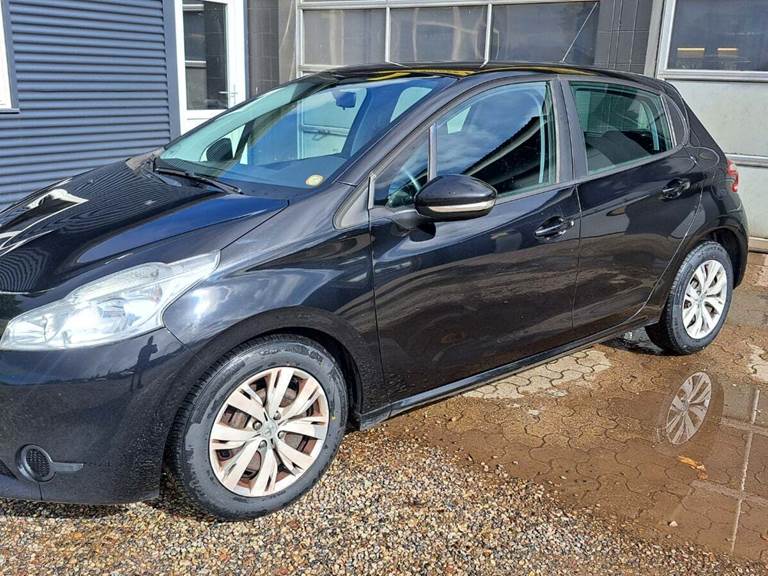 Peugeot 208 1,2 VTi 82 Active Navigator