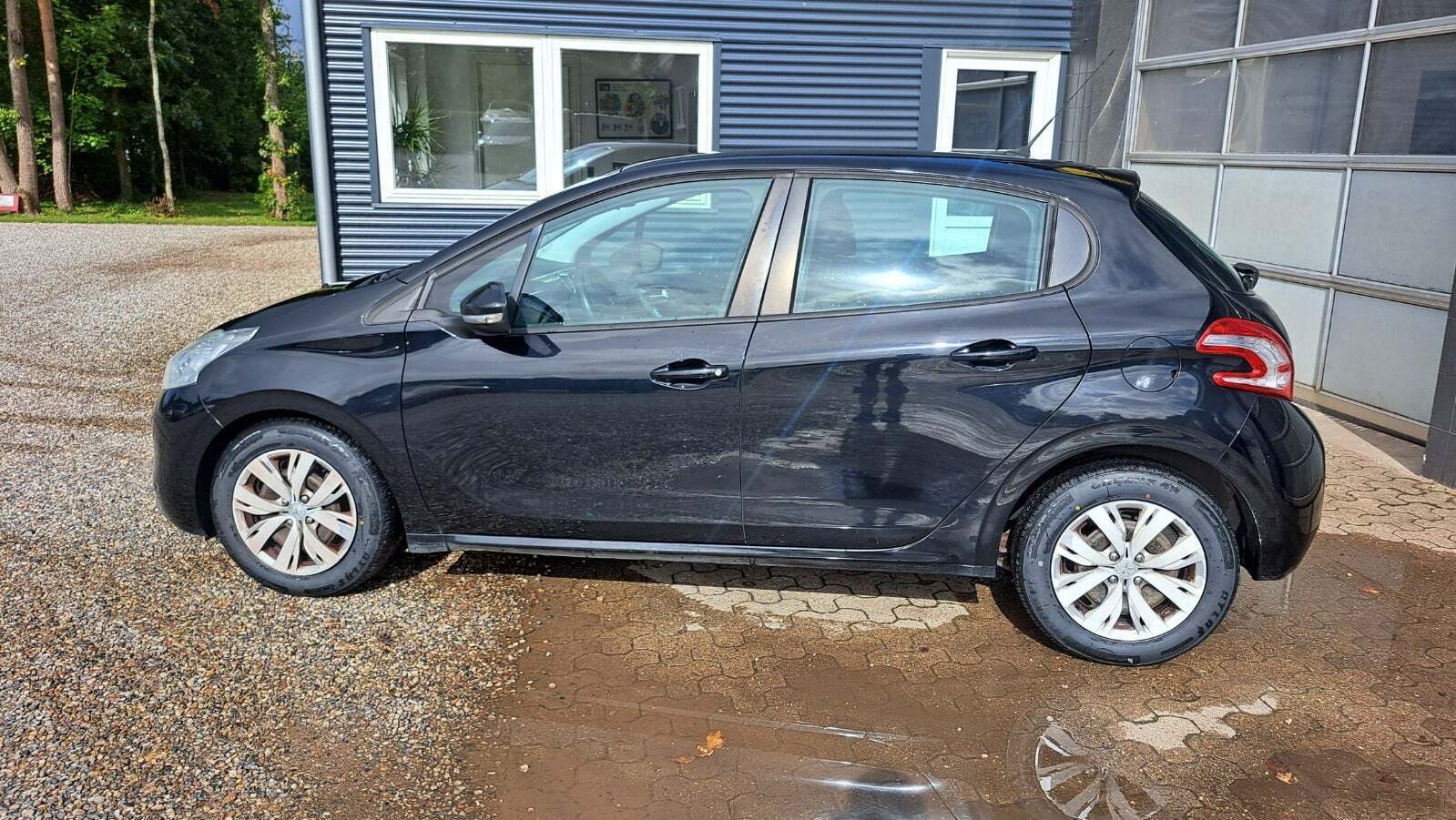 Peugeot 208 1,2 VTi 82 Active Navigator