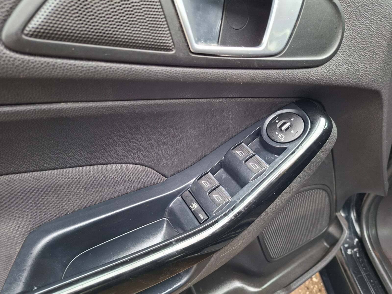 undefined Ford Fiesta fra 2014