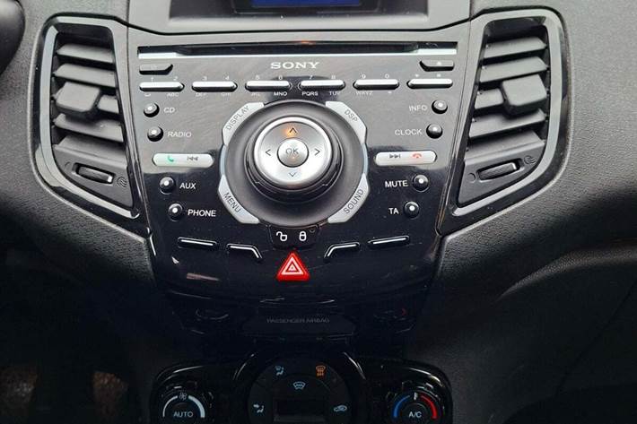 undefined Ford Fiesta fra 2014