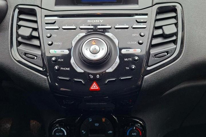 undefined Ford Fiesta fra 2014