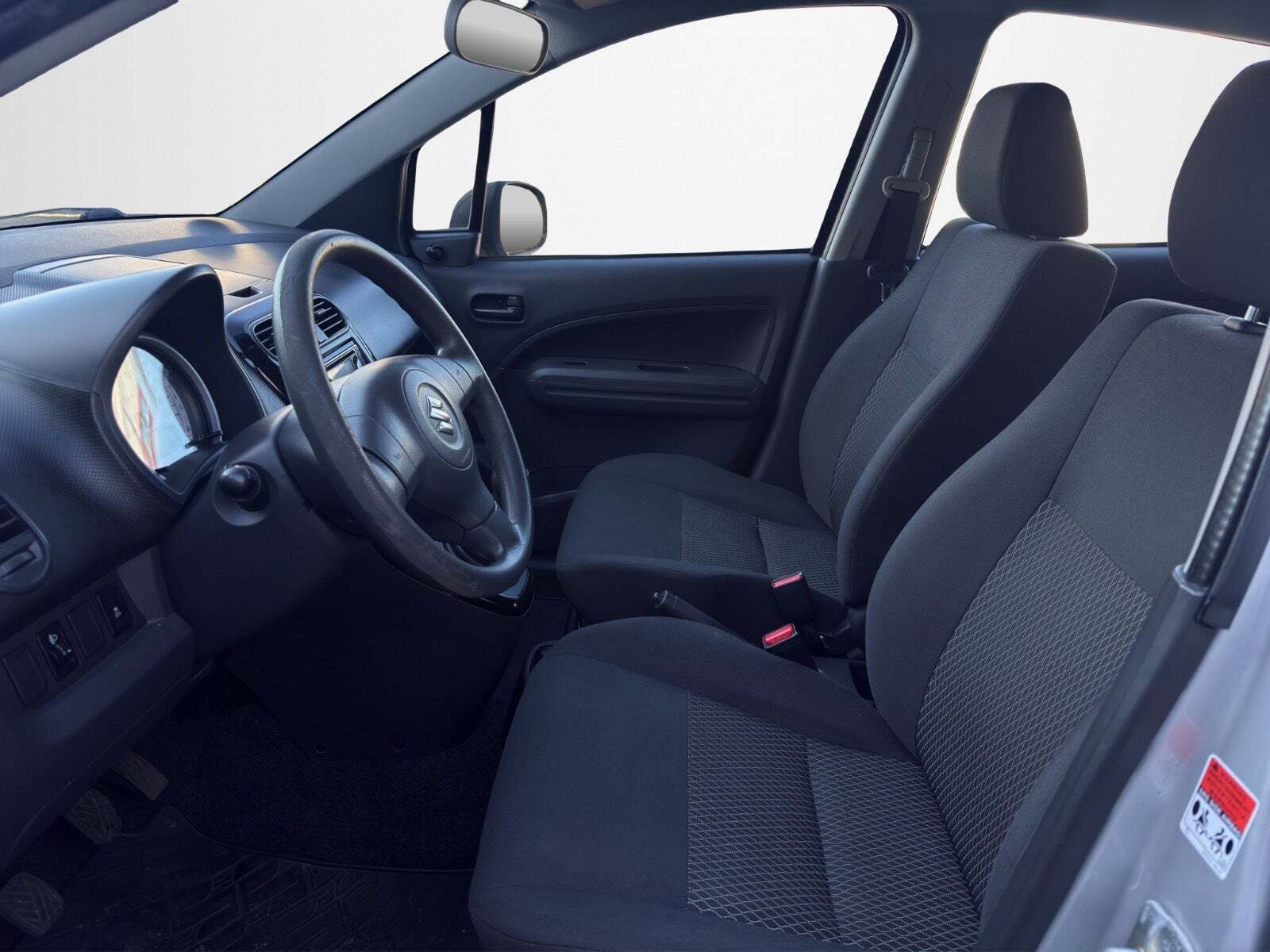 Sølv Suzuki Splash fra 2013