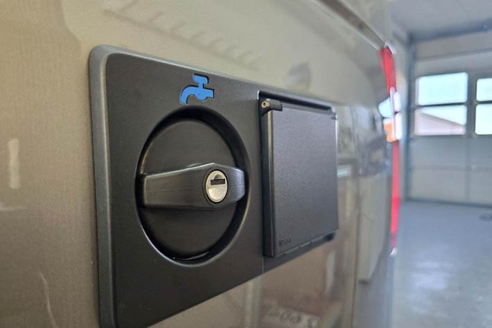 Orange VW California fra 2021