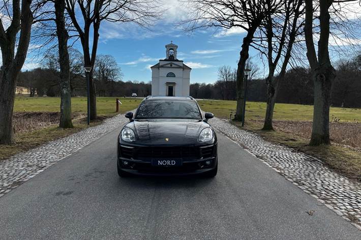 Sort Porsche Macan S fra 2016