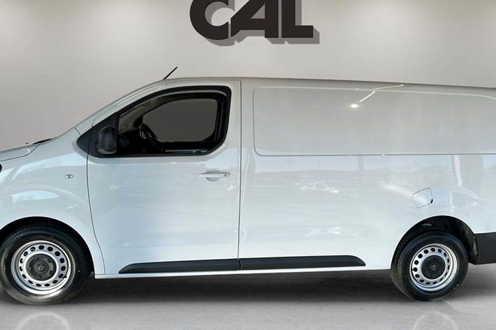 Hvid Peugeot Expert fra 2025
