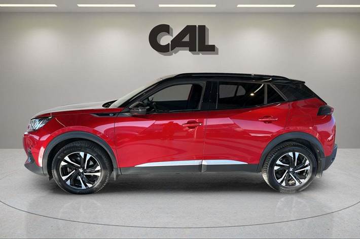 Rød Peugeot e-2008 fra 2022