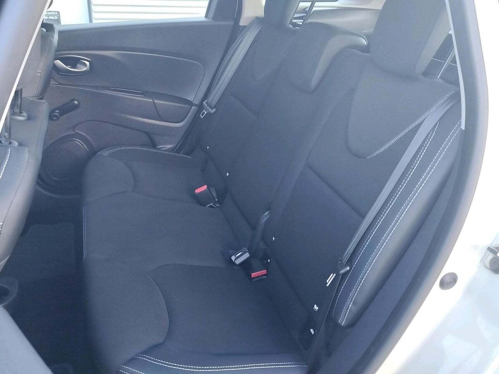 Renault Clio IV 0,9 TCe 90 Expression Sport Tourer