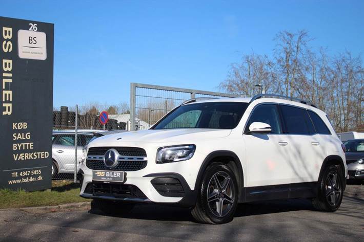 Hvid Mercedes GLB200 fra 2020 set udefra