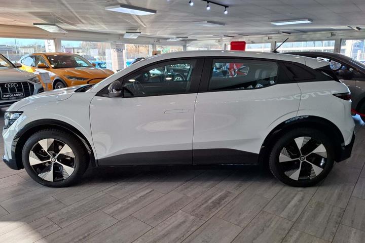Hvid Renault Megane E-Tech fra 2022