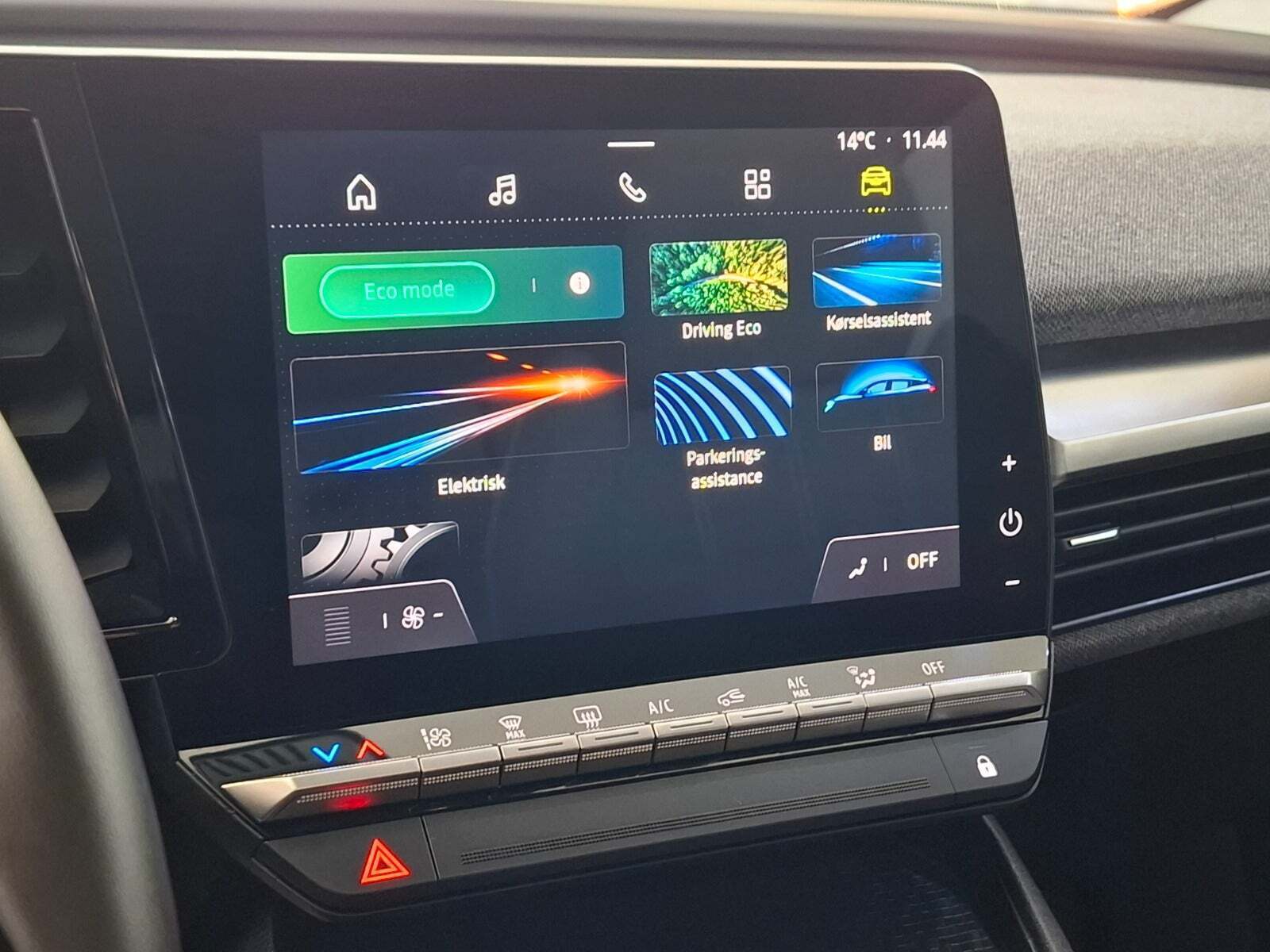 Hvid Renault Megane E-Tech fra 2022
