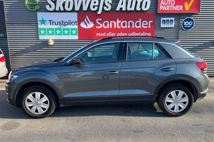 Grå VW T-Roc fra 2019