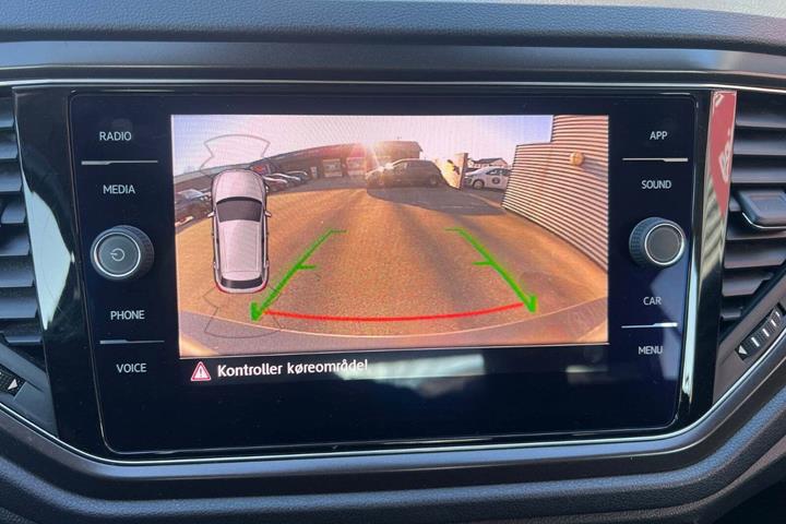 Grå VW T-Roc fra 2019