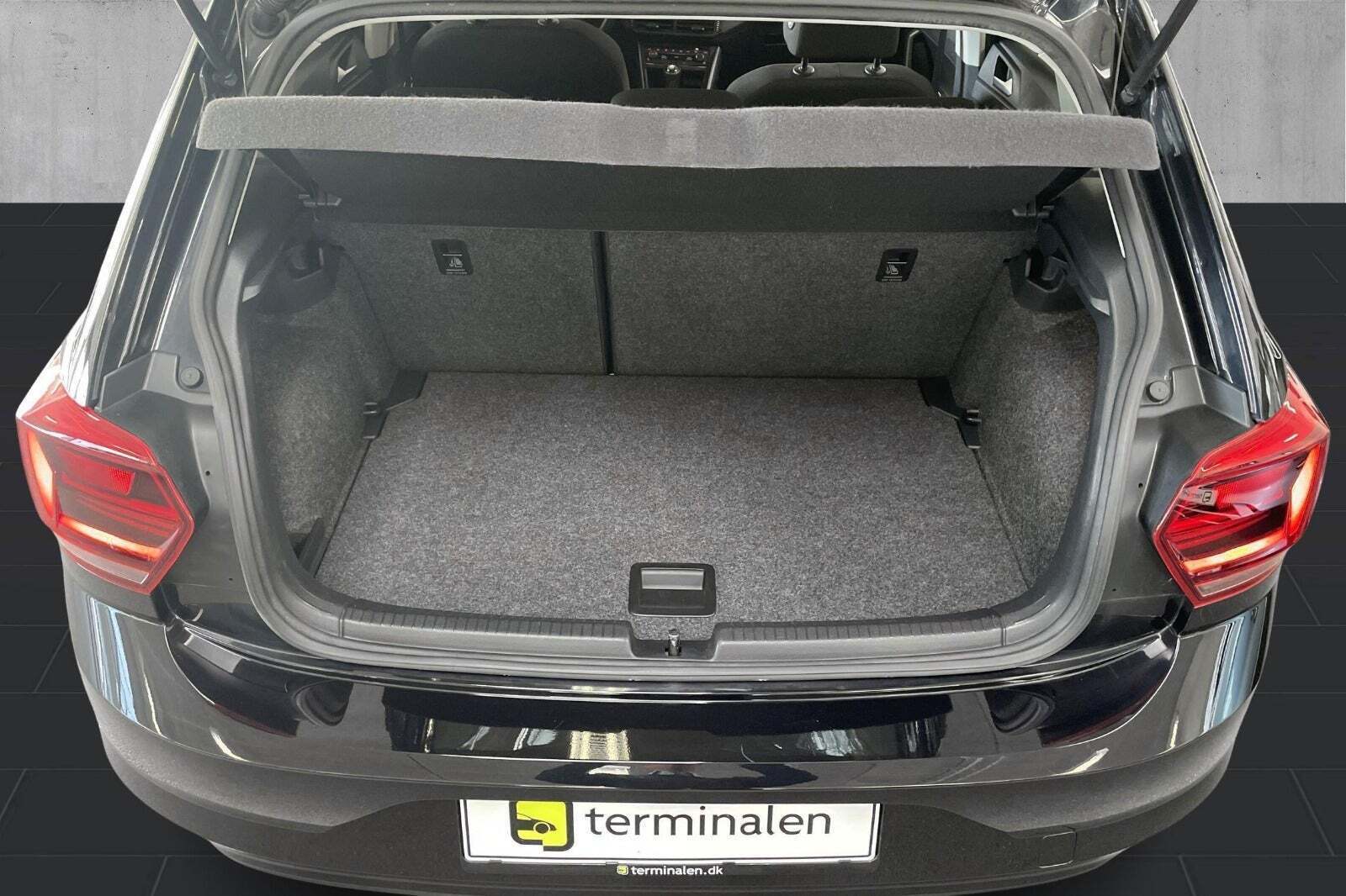 Sort VW Polo fra 2019