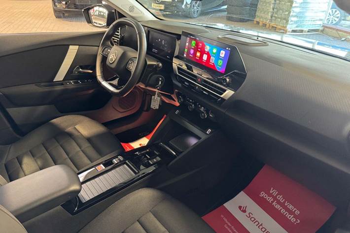 Sølv Citroën ë-C4 fra 2025