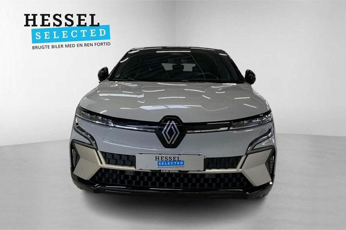 Grå Renault Megane E-Tech fra 2023