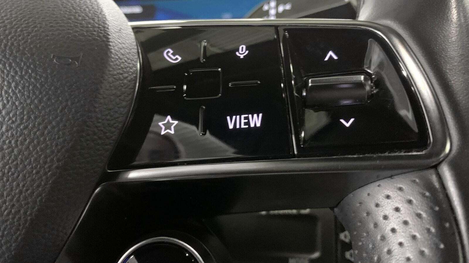 Grå Renault Megane E-Tech fra 2023