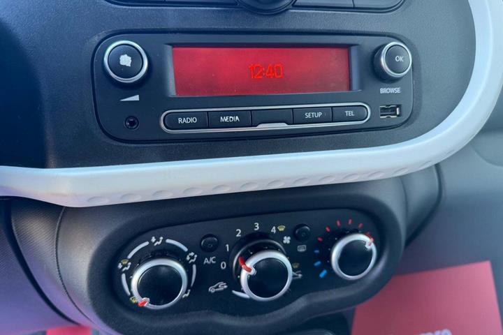 Blå Renault Twingo fra 2021