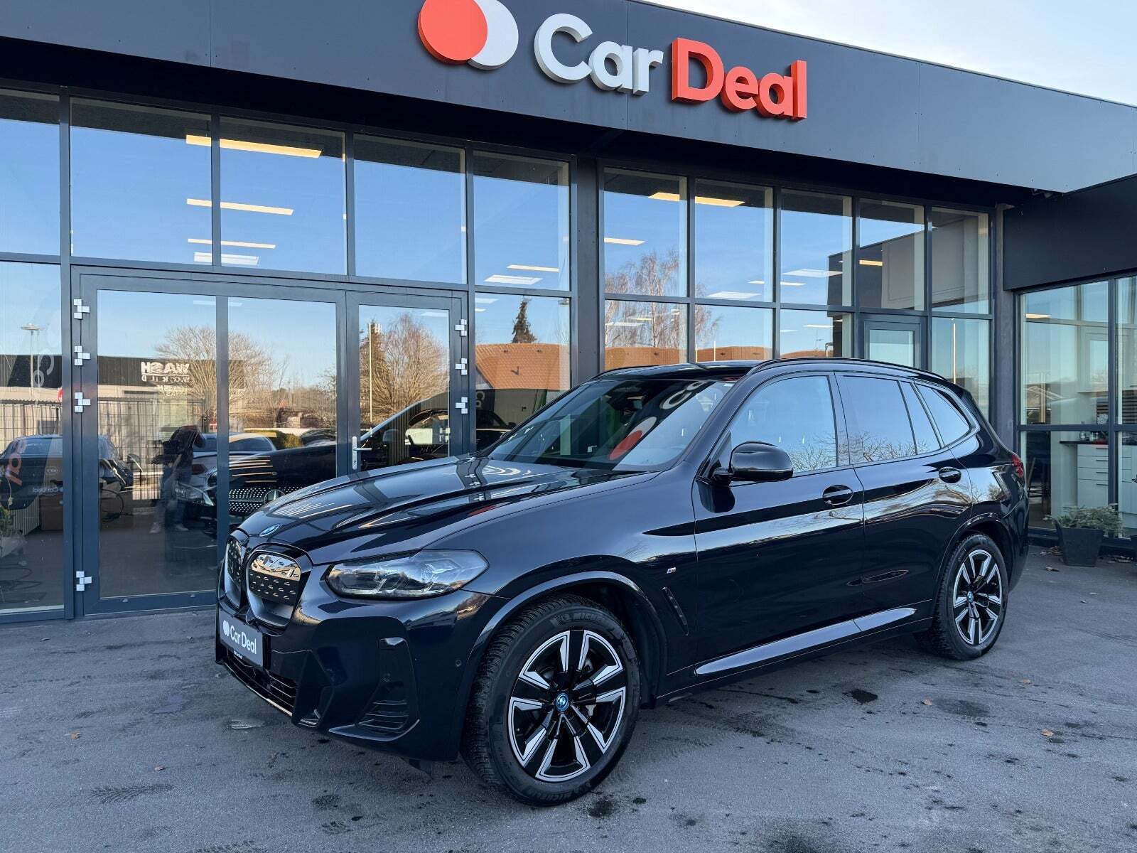 Sort BMW iX3 fra 2022