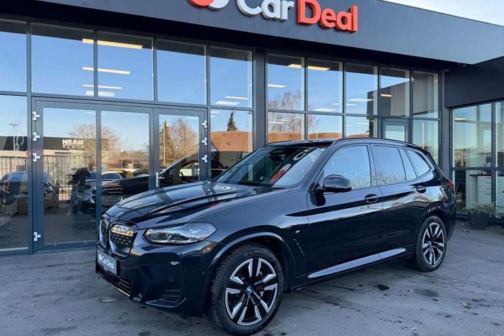 Sort BMW iX3 fra 2022